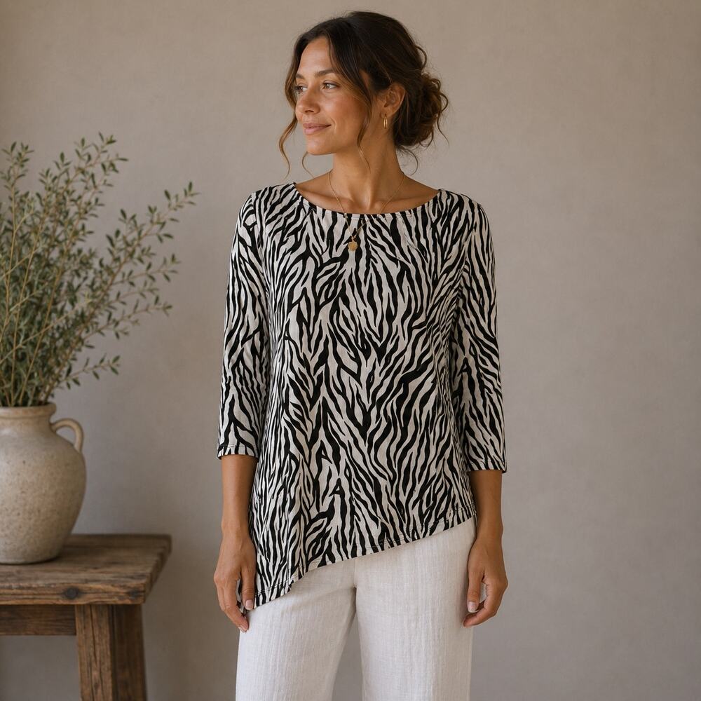 Chico's Travelers Black White Zebra Stripe Asymmetrical Hem Top 1
